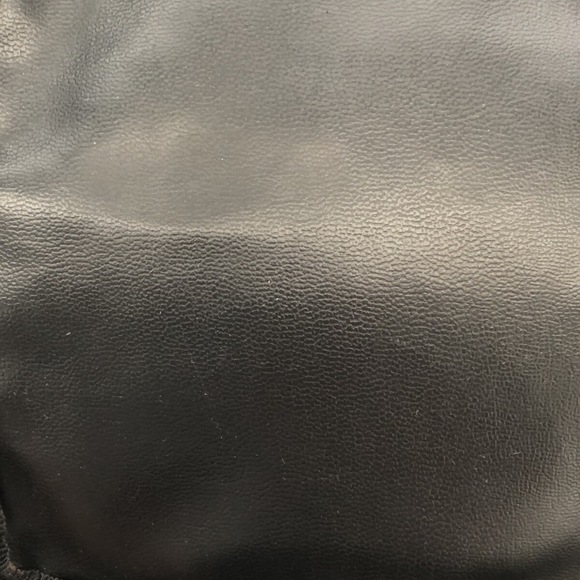 Chanel Skin Caviar Bag Black Vanity - Picture 12 of 12